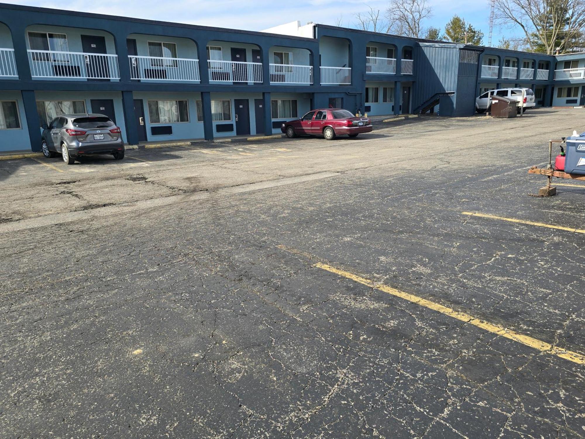Richmond Inn&Suites Exterior foto